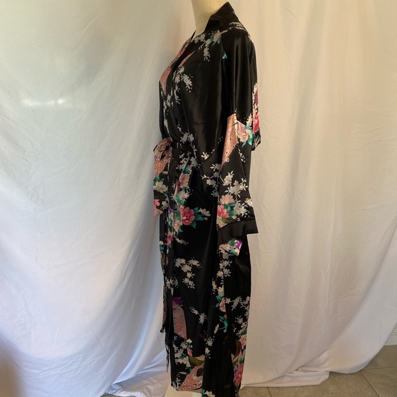 Women’s Kimono Robe - Picture 4 of 5